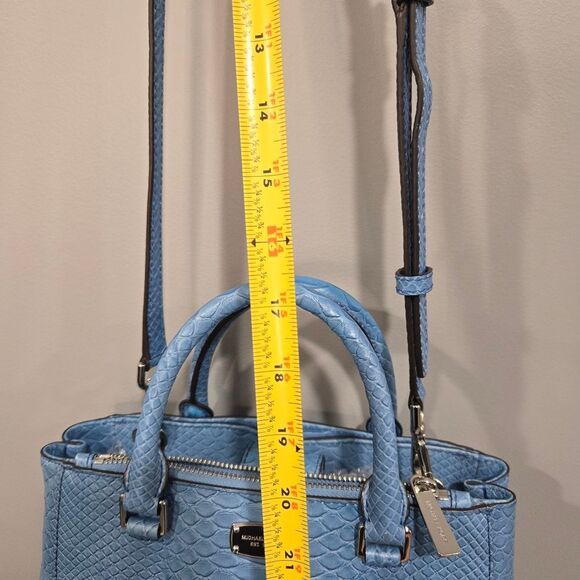 🐢 Michael Kors Kellen Embossed Leather Satchel Crossbody Sky Blue EC - Picture 15 of 17